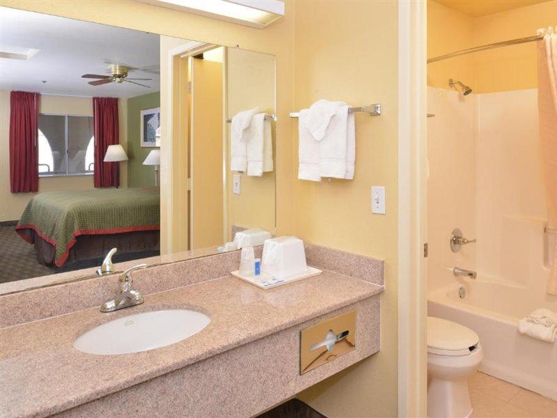 Rodeway Inn Delano Zewnętrze zdjęcie