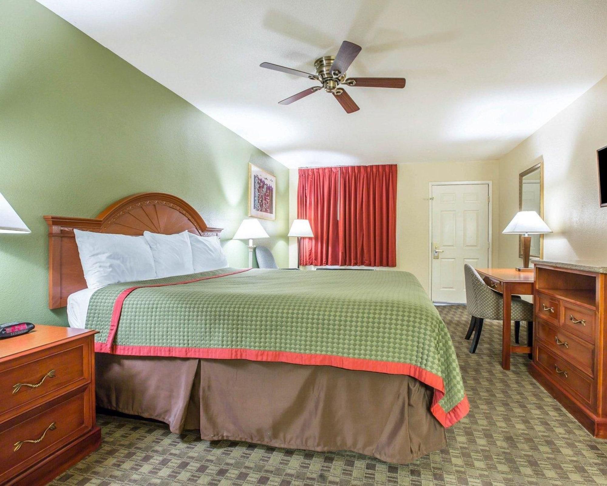 Rodeway Inn Delano Zewnętrze zdjęcie