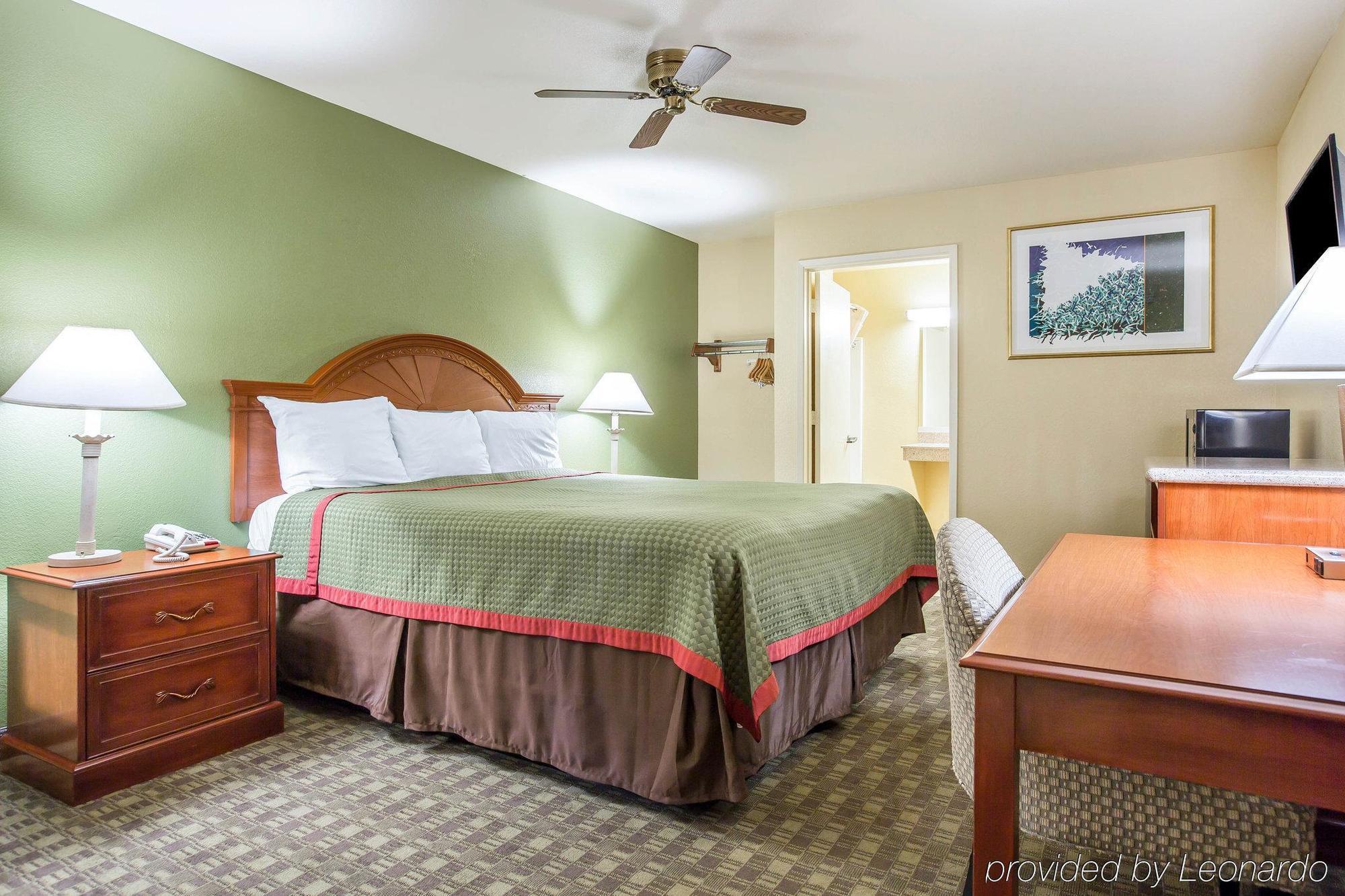 Rodeway Inn Delano Zewnętrze zdjęcie