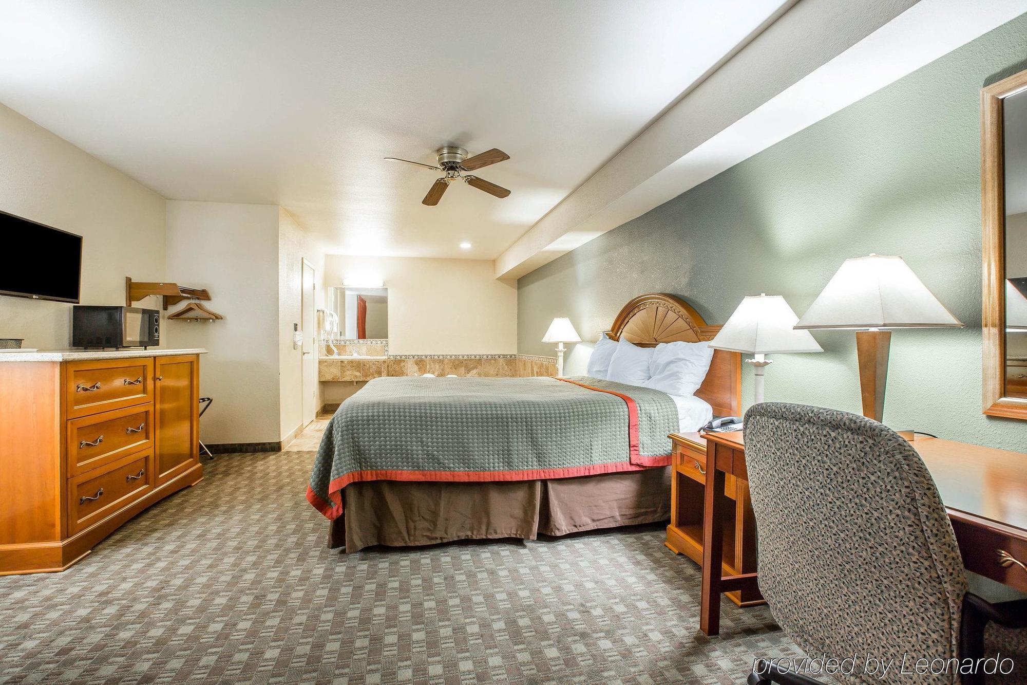 Rodeway Inn Delano Zewnętrze zdjęcie